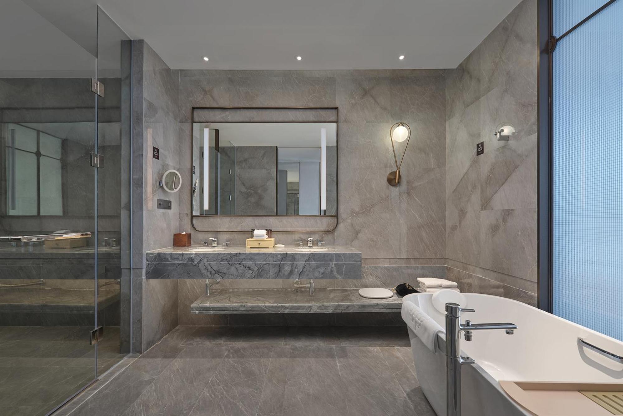 Dongguan Dongcheng International Hotel - Free Shuttle Buses For Executive Room Guests During Canton Fair Esterno foto